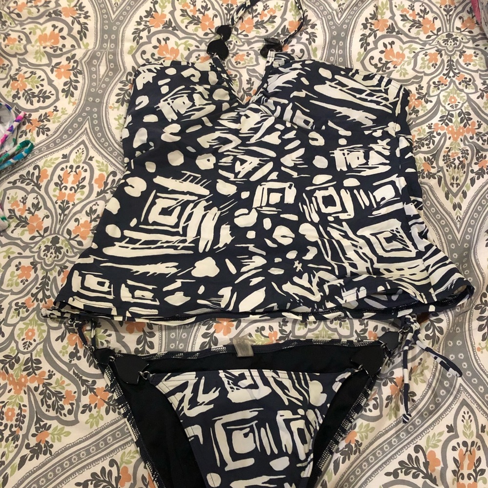 VS Tankini bathing suit